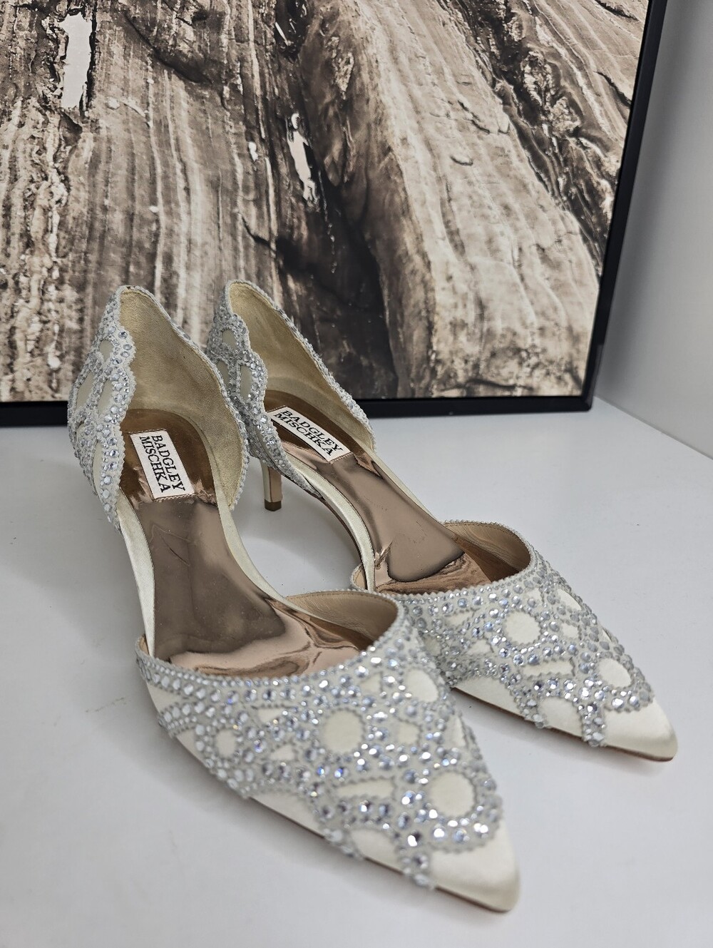 Badgley Mischka Ivory Ginny Rhinestone Pumps Sz 7 - Picture 9 of 12